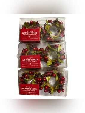 Set of 12 Holiday Napkin Rings – Iridescent Berries & Leaves